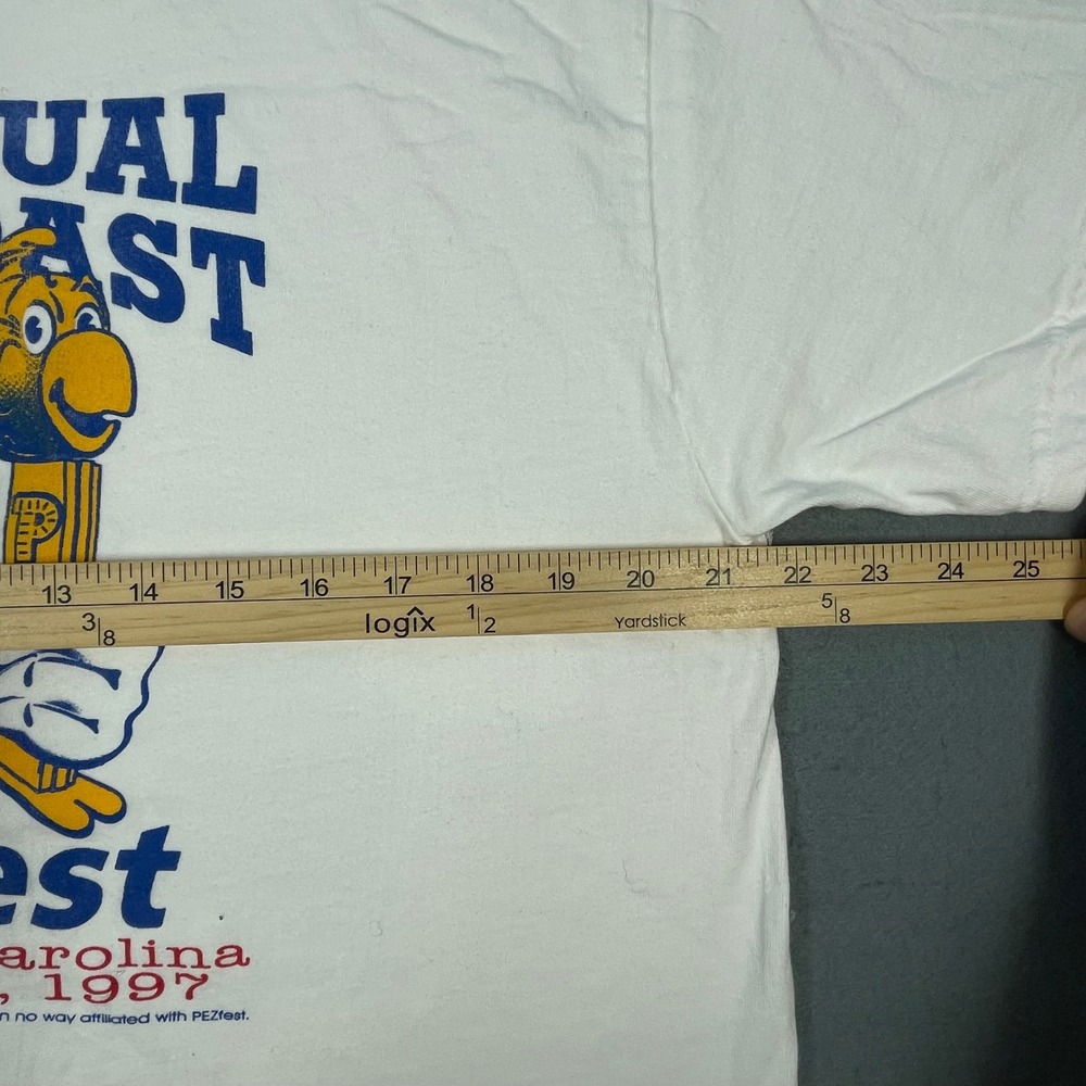 Lot of 2 Vintage White 1997 & 2000 PezFest Annual Graphic T-Shirt Mens L - Picture 8 of 16